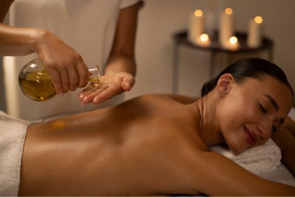 ESSENTIAL OIL AROMA MASSAGE