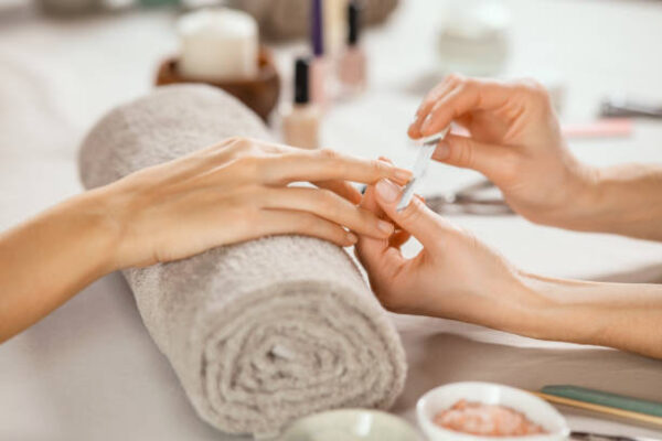 MENICURE